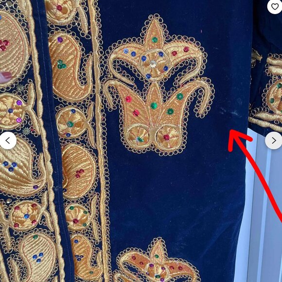 Handmade Bukhara Velvet Chapan: Embroidered Uzbek Kaftan Costume - Picture 10 of 10